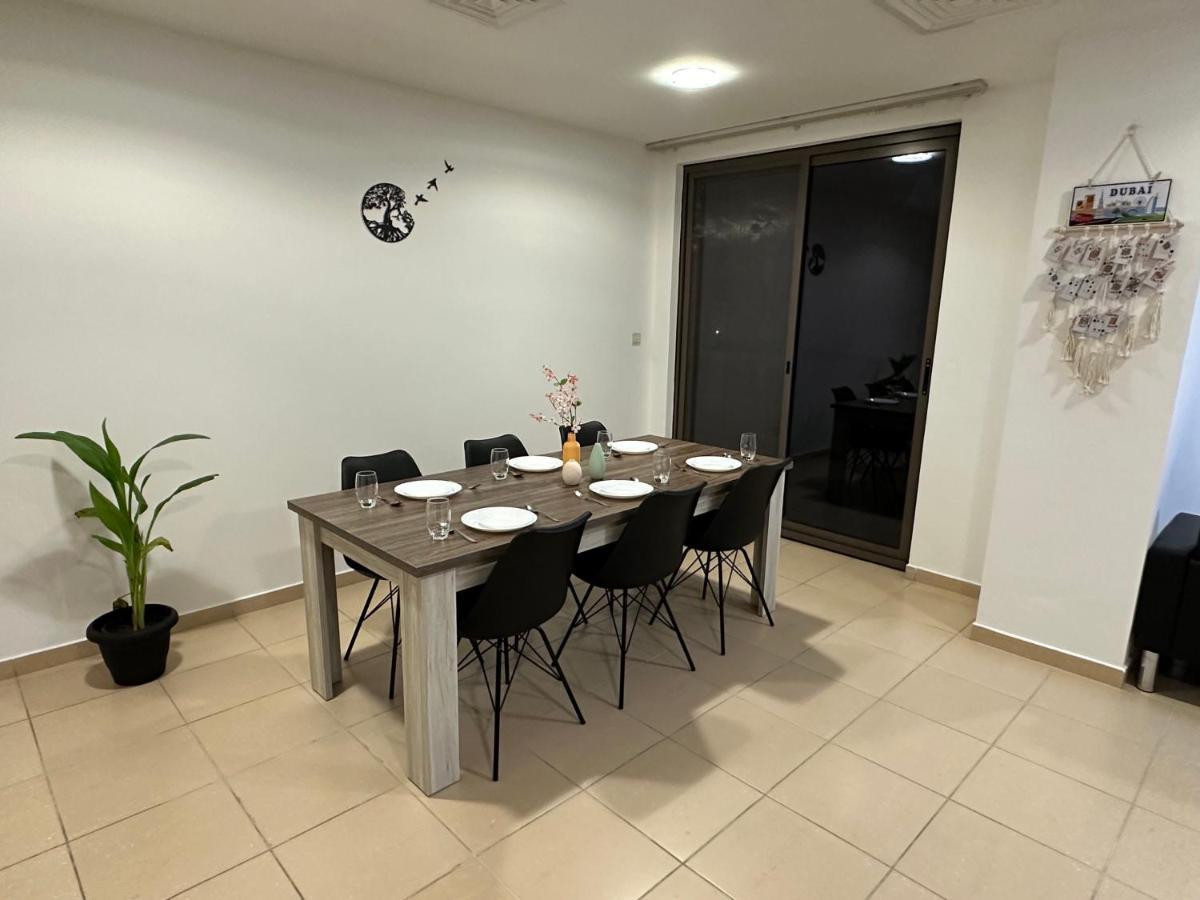 Moonlight Hostel Jbr - 2Min Walk To Jbr Beach - Gym - 2Min Metro Station - Poll Dubaj Zewnętrze zdjęcie