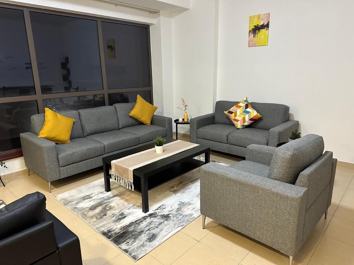 Moonlight Hostel Jbr - 2Min Walk To Jbr Beach - Gym - 2Min Metro Station - Poll Dubaj Zewnętrze zdjęcie