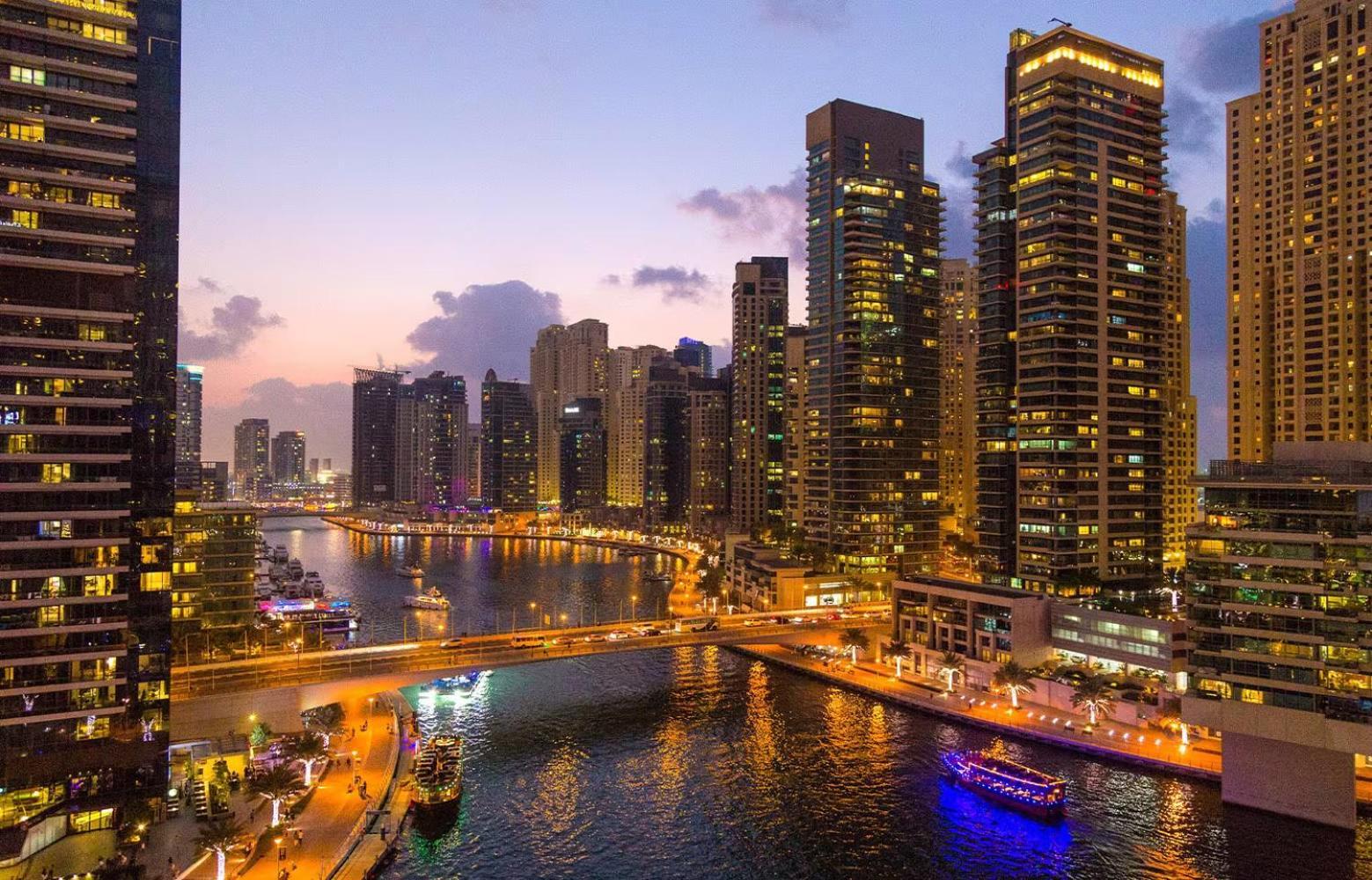 Moonlight Hostel Jbr - 2Min Walk To Jbr Beach - Gym - 2Min Metro Station - Poll Dubaj Zewnętrze zdjęcie