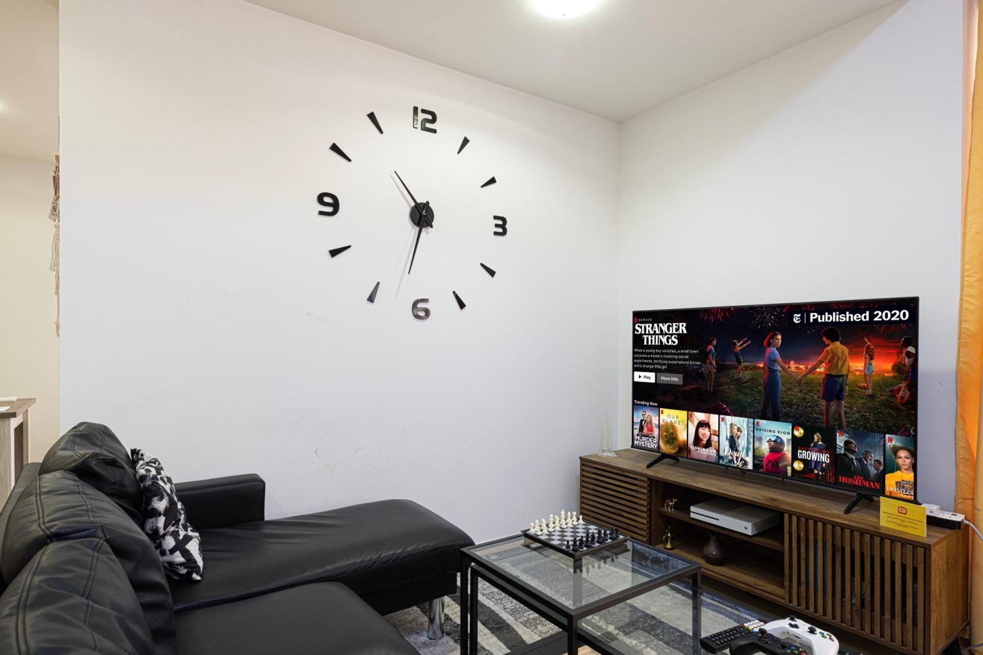 Moonlight Hostel Jbr - 2Min Walk To Jbr Beach - Gym - 2Min Metro Station - Poll Dubaj Zewnętrze zdjęcie