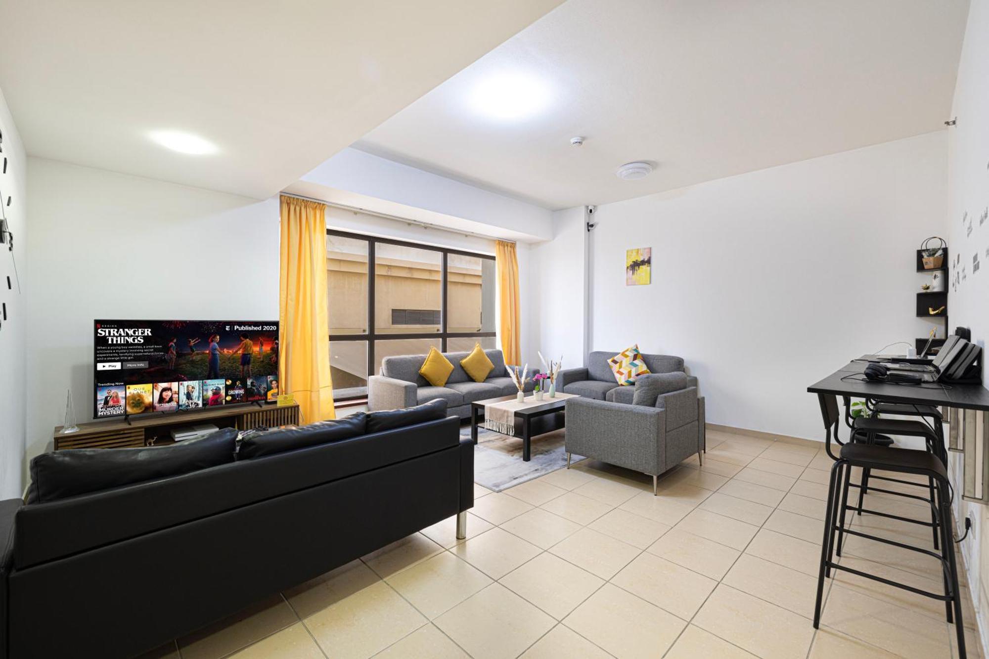 Moonlight Hostel Jbr - 2Min Walk To Jbr Beach - Gym - 2Min Metro Station - Poll Dubaj Zewnętrze zdjęcie